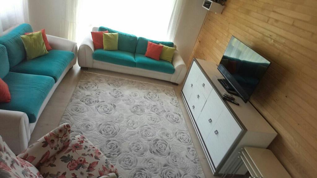 Esralina Pension Чирали Екстер'єр фото